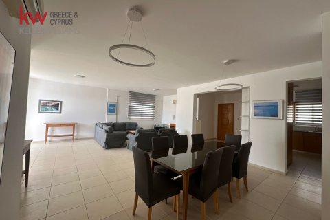 3 dormitorios Apartamento en Larnaca, Larnaka,  No. 49920 5