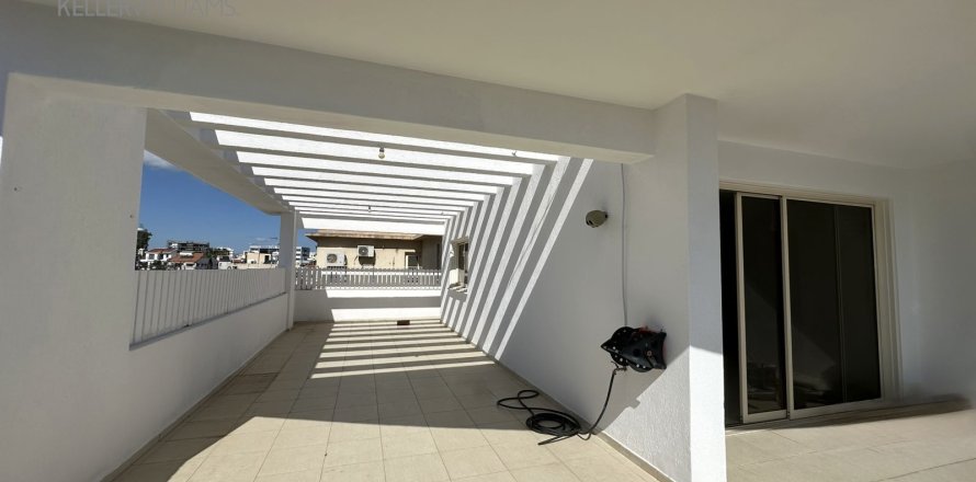 3 dormitorios Apartamento en Larnaca, Larnaka,  No. 49920