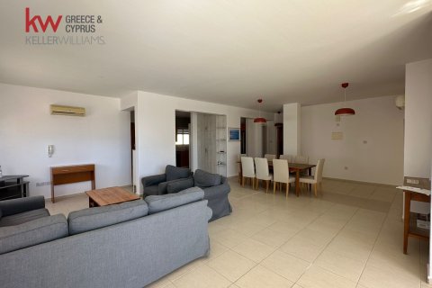 3 bedrooms Apartment in Larnaca, Larnaka,  No. 49920 3