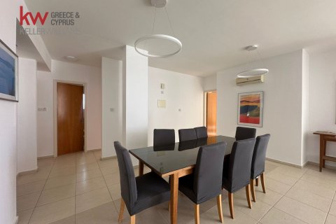 3 dormitorios Apartamento en Larnaca, Larnaka,  No. 49920 2