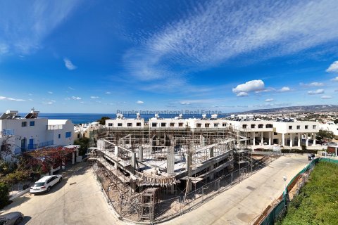 3 bedrooms Apartment in Chloraka, Paphos,  No. 7637 17