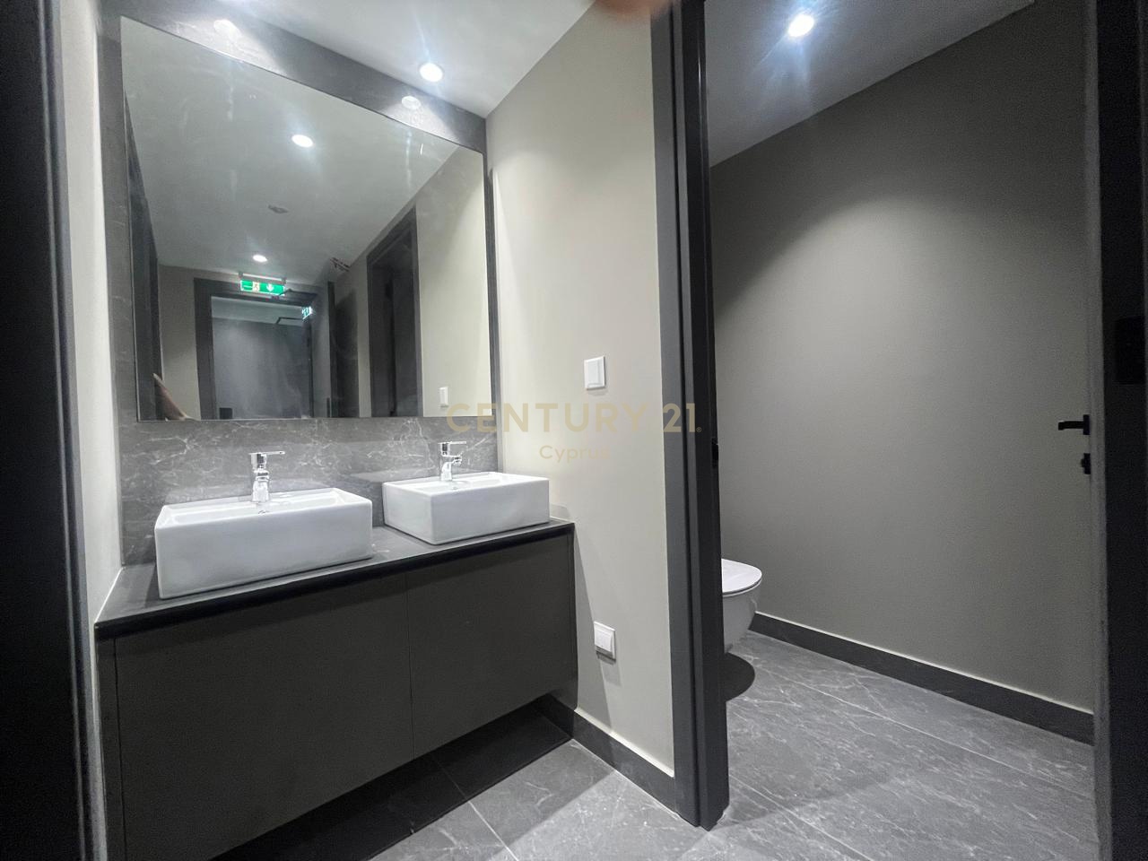 500m2 Bureau à Limassol, Chypre No. 56036
