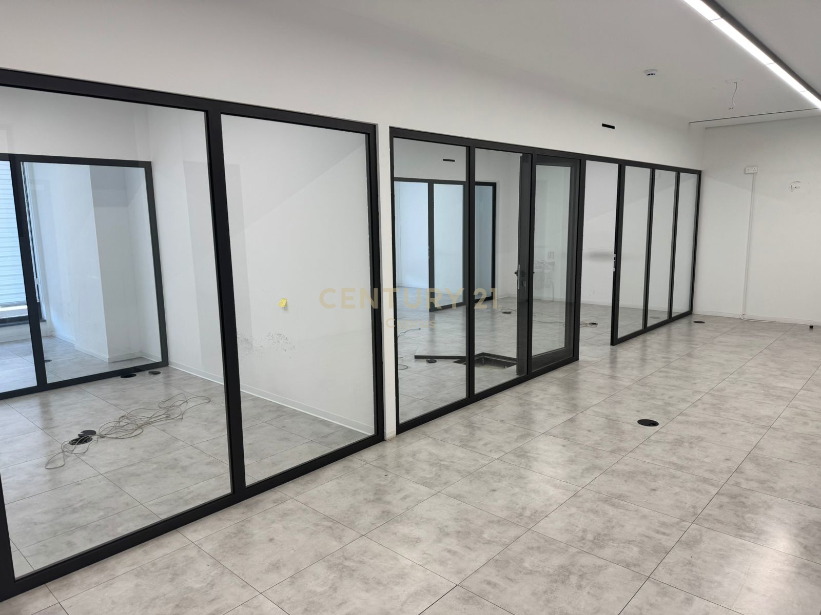 500m2 Bureau à Limassol, Chypre No. 56036