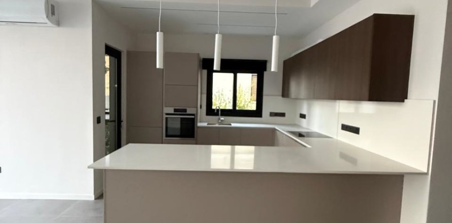 2 bedrooms Apartment in Nicosia,  No. 39576