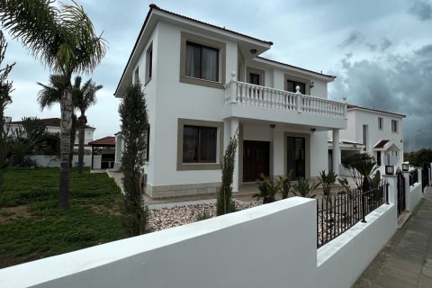 5 bedrooms Villa in Oroklini, Larnaka, No. 39581