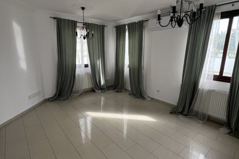 5 bedrooms Villa in Oroklini, Larnaka, No. 39581 4