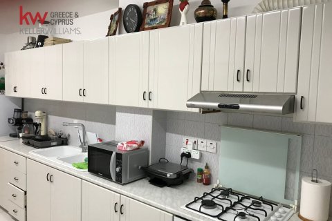 3 bedrooms Apartment in Larnaca, Larnaka,  No. 39579 5