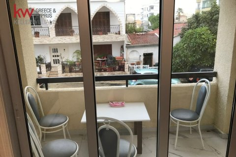 3 bedrooms Apartment in Larnaca, Larnaka,  No. 39579 11