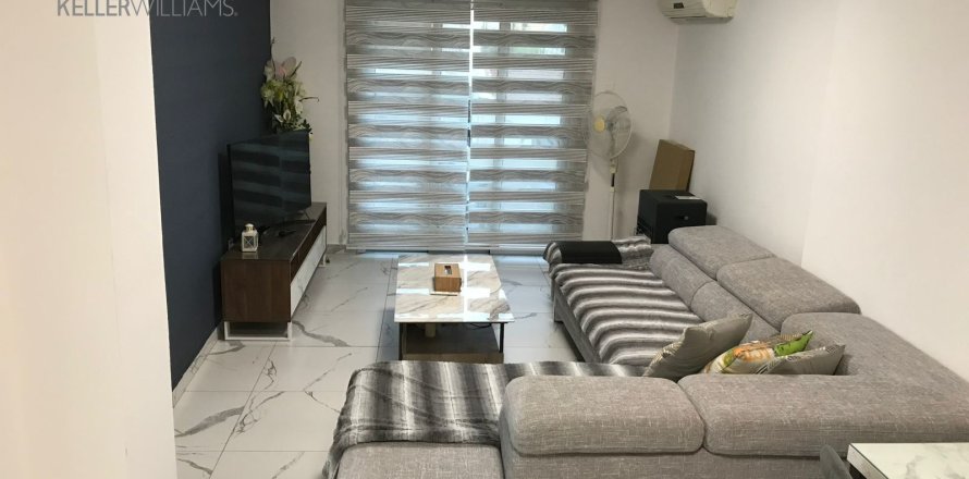 3 bedrooms Apartment in Larnaca, Larnaka,  No. 39579