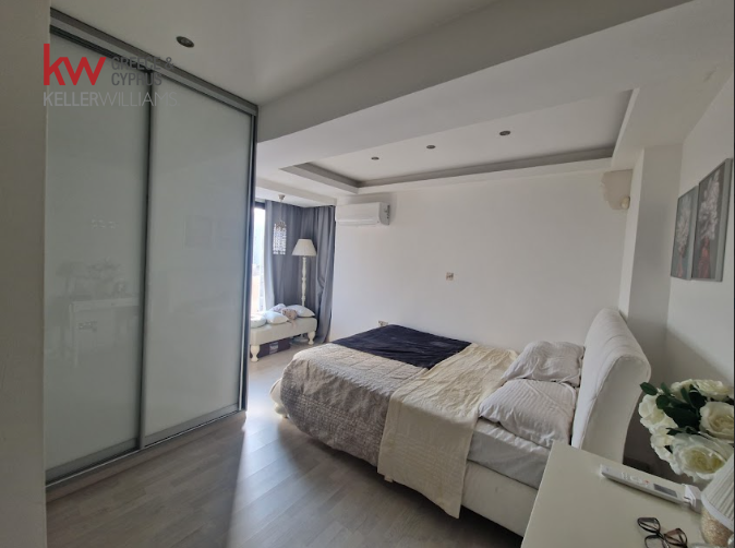 3 bedrooms Apartment in Nicosia, Cyprus No. 39575