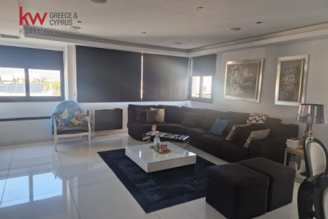 Квартира с 3 спальнями в Никосия,  № 39575 2