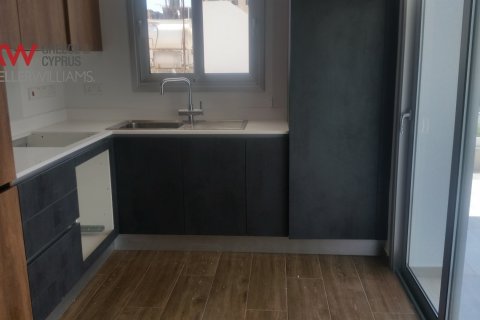 2 bedrooms Apartment in Larnaca, Larnaka,  No. 39535 2