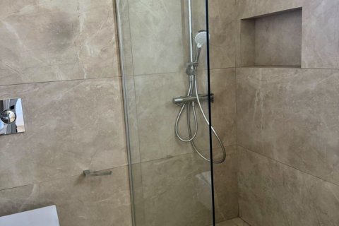 3 bedrooms Apartment in Larnaca, Larnaka,  No. 39538 7