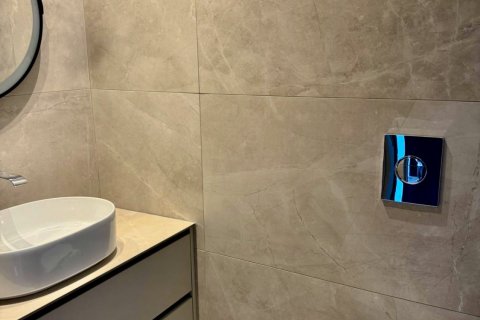 3 bedrooms Apartment in Larnaca, Larnaka,  No. 39538 6