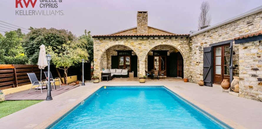 4 bedrooms Villa in Kato Drys, Larnaka,  No. 39539