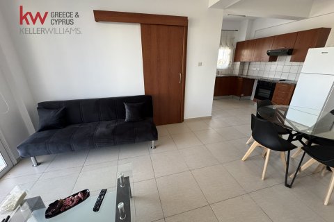 1 bedroom Apartment in Larnaca, Larnaka,  No. 39533 2