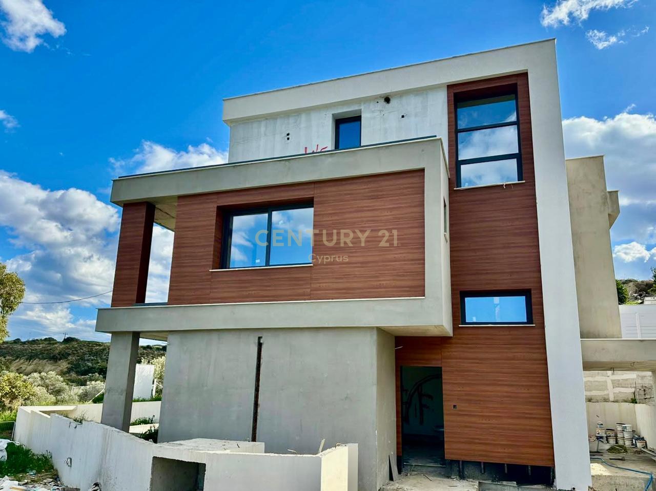 4 bedrooms Villa in Agios Tychonas, Limassol, Cyprus No. 25067