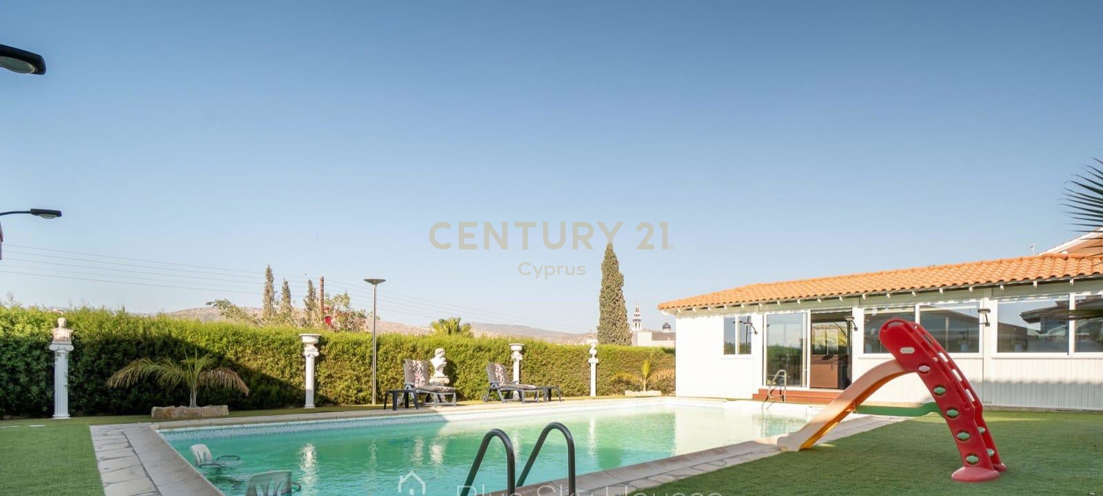 6 bedrooms Villa in Germasogeia, Limassol, Cyprus No. 53766