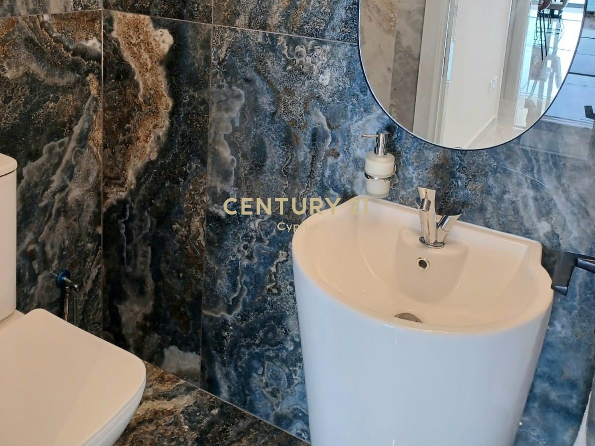 3 dormitorios Apartamento en Germasogeia, Limassol, Chipre No. 55239