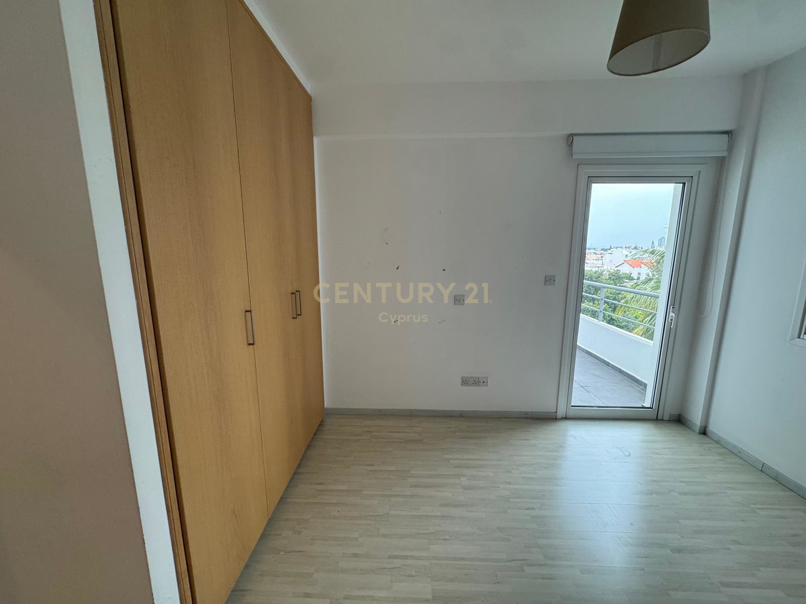 3 bedrooms Apartment in Limassol, Cyprus No. 55240