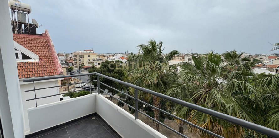 3 dormitorios Apartamento en Limassol,  No. 55240