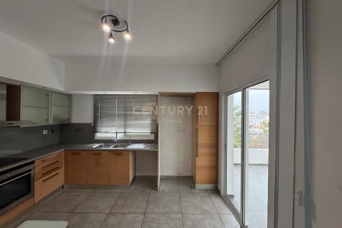 3 dormitorios Apartamento en Limassol,  No. 55240 2