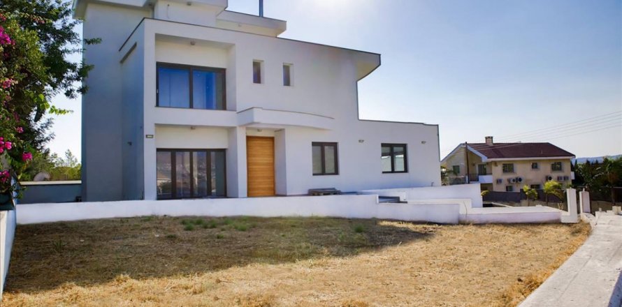 Studio Villa in Limassol,  No. 38302