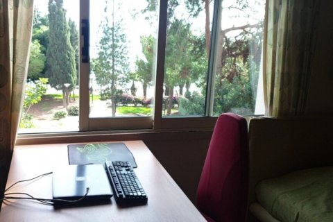 Studio Apartment in Limassol,  No. 38299 8