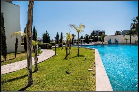 3 bedrooms Townhouse in Limassol,  No. 40924 6