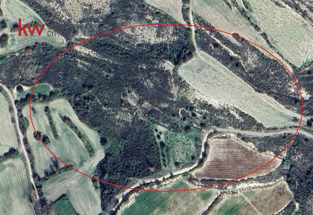 3514m2 Land in Pano Lefkara, Larnaka, Cyprus No. 56733