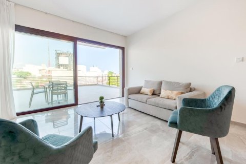 2 bedrooms Apartment in Limassol, No. 41305 2