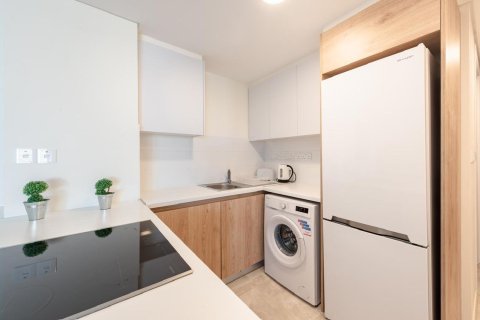 2 bedrooms Apartment in Limassol, No. 41303 4