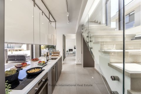 Вилла с 3 спальнями в Паралимни, Аммохостос, Кипр № 37254 4