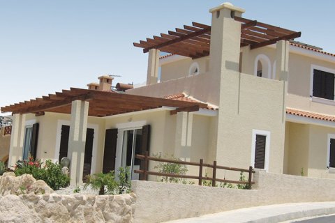 3 rooms Villa in Paphos,  No. 38041