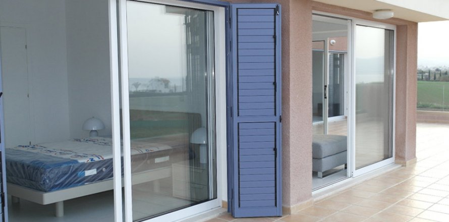 2 rooms Apartment in Paphos, No. 38040