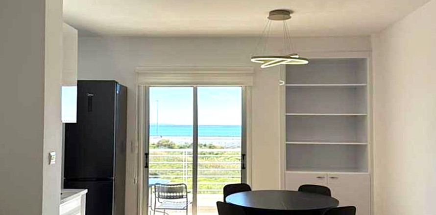 2 bedrooms Apartment in Larnaca, Larnaka,  No. 51999