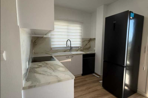 2 bedrooms Apartment in Larnaca, Larnaka,  No. 51999 6