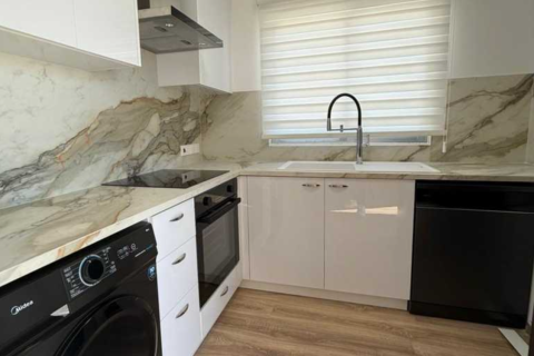 2 bedrooms Apartment in Larnaca, Larnaka,  No. 51999 7