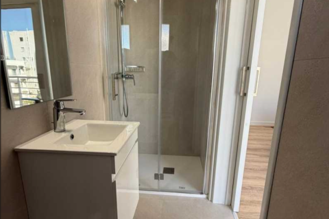 2 bedrooms Apartment in Larnaca, Larnaka,  No. 51999 13
