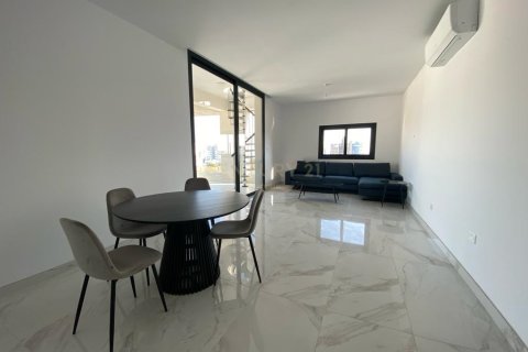 2 dormitorios Apartamento en Germasogeia, Limassol,  No. 24411 3