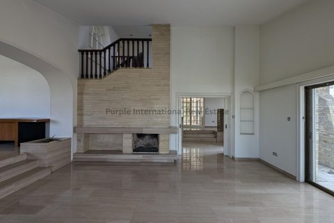 3 bedrooms Villa in Nicosia,  No. 37216 29