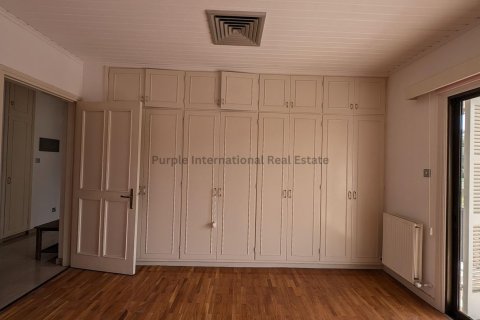 3 bedrooms Villa in Nicosia,  No. 37216 26