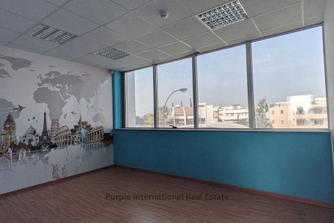 Магазин 204м2 в Никосия, Кипр № 37212 11