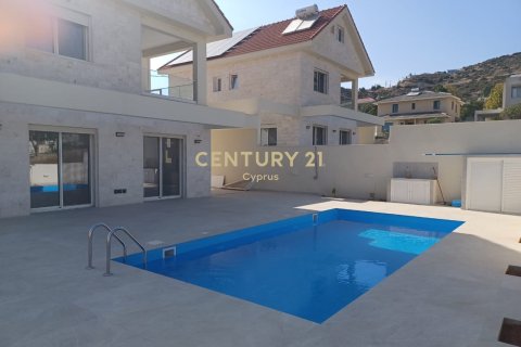 5 bedrooms Villa in Palodeia, Limassol,  No. 6032 2