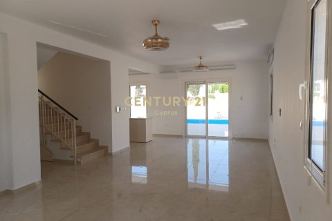 5 bedrooms Villa in Palodeia, Limassol,  No. 6032 4