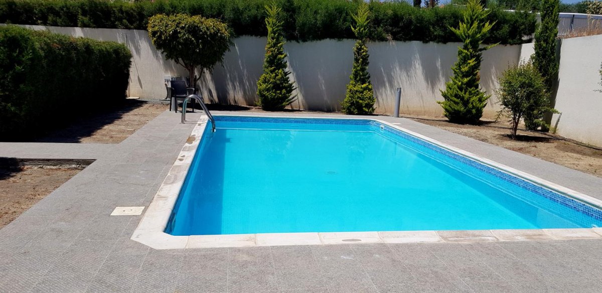 3 bedrooms Apartment in Limassol, Cyprus No. 38434