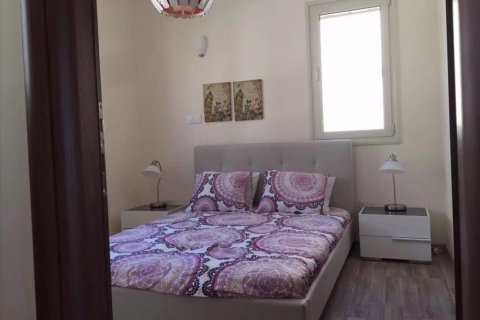 3 bedrooms Villa in Limassol,  No. 38432 8