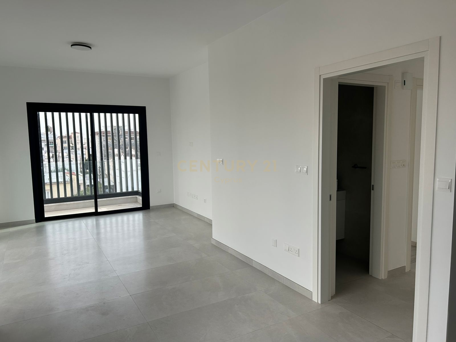 2 bedrooms Apartment in Limassol, Cyprus No. 53600