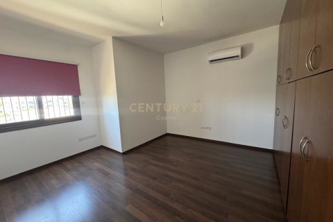 3 bedrooms Villa in Agios Athanasios, Limassol, No. 53599 16