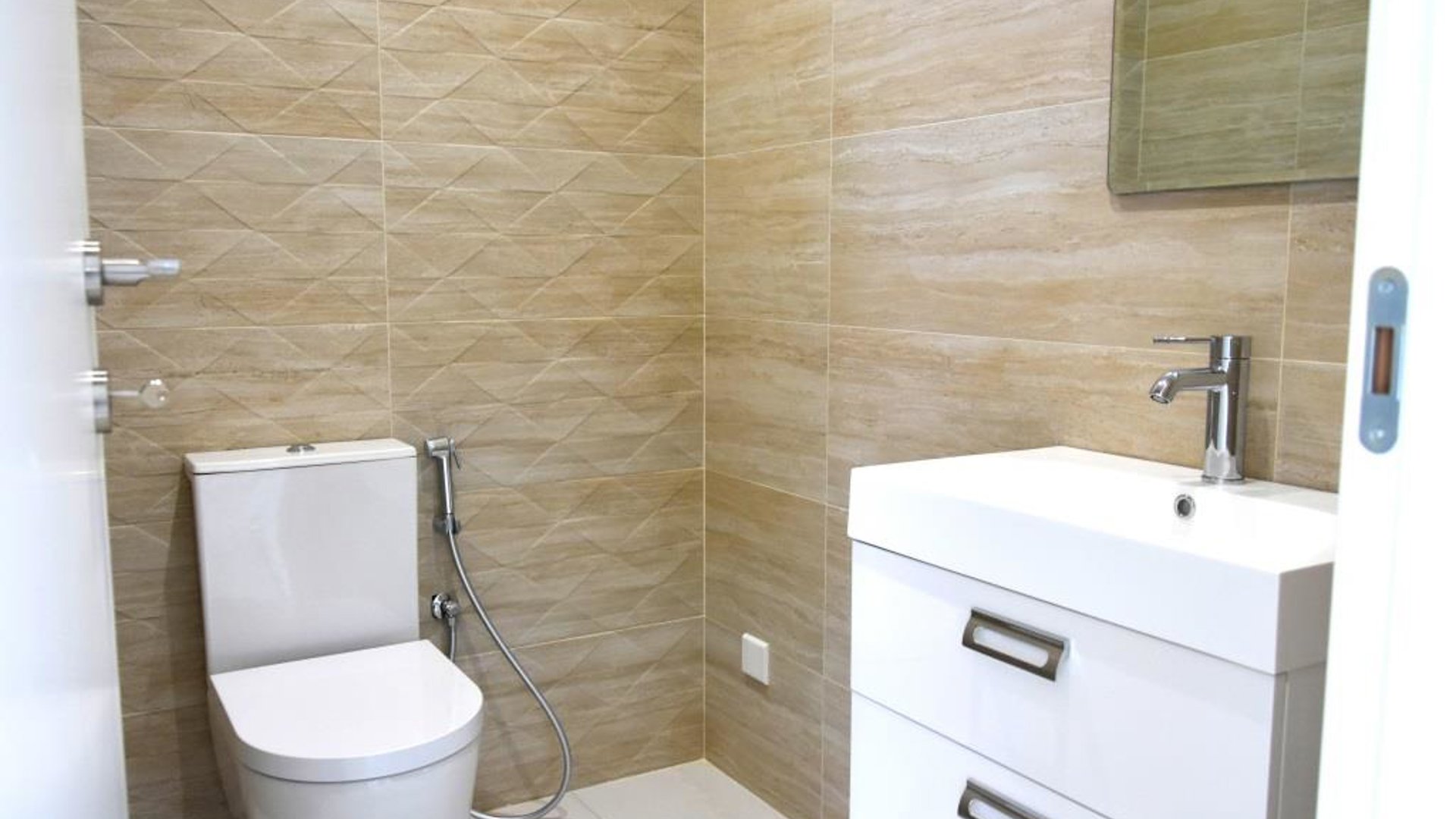 2 chambres Appartement à Agios Tychonas, Limassol, Chypre No. 26152